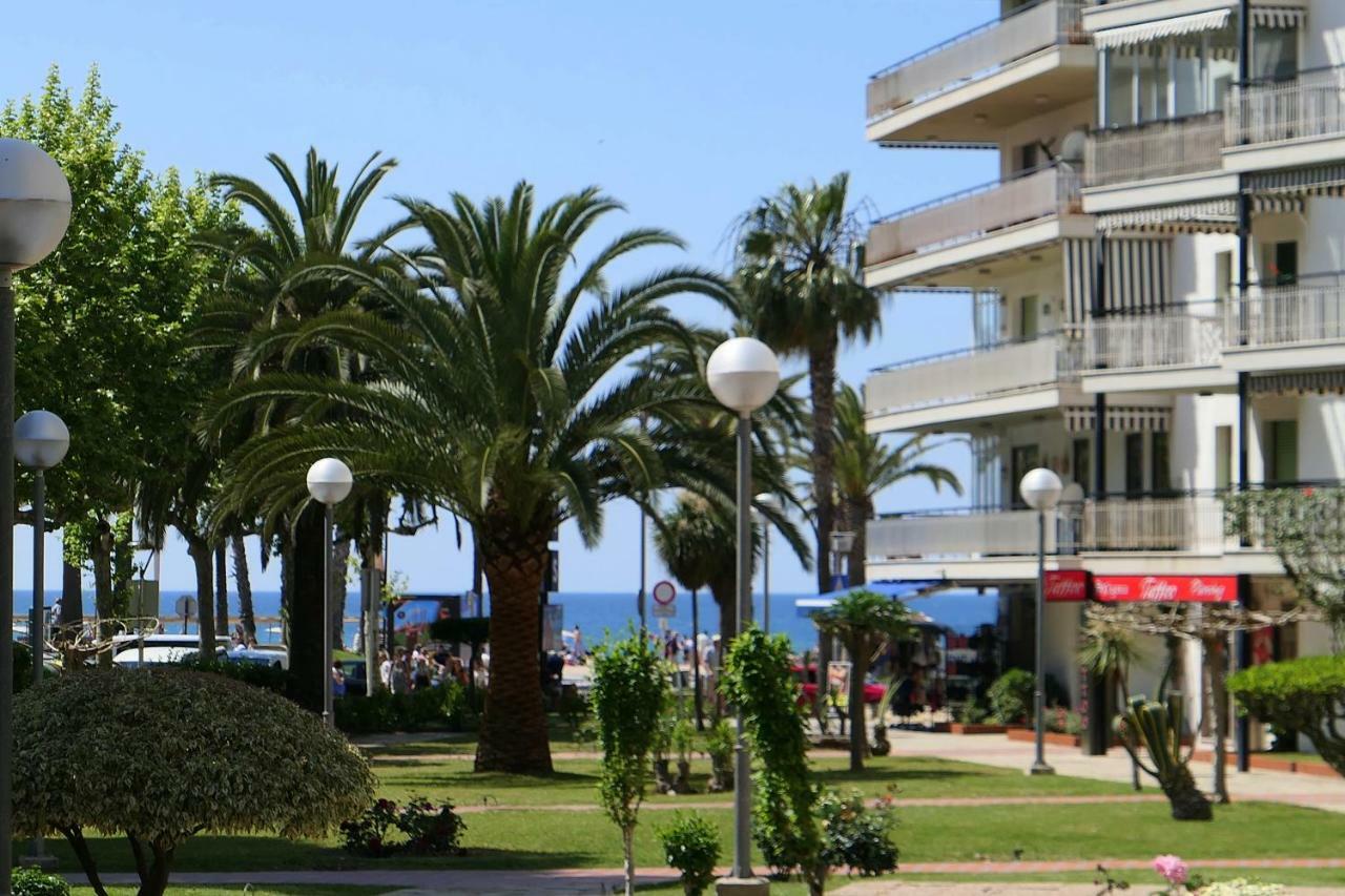 Rentalmar Delfos Playa Salou Esterno foto