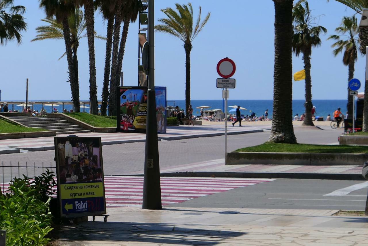 Rentalmar Delfos Playa Salou Esterno foto